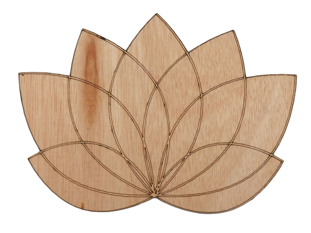Fleur de lotus dessous de plat en bois original et beau vue de haut sur fond blanc